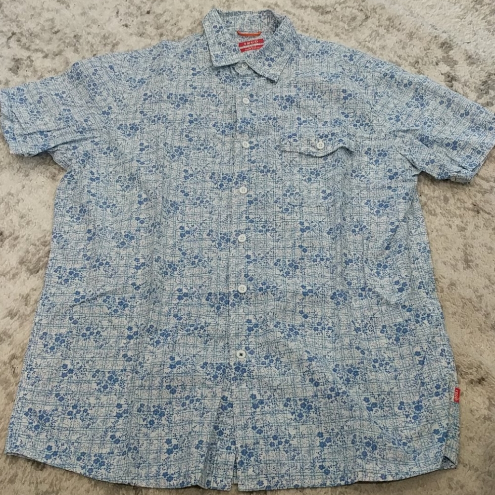 Izod slim fit button up shirt